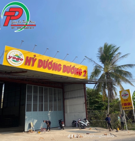 Bảng hiệu quảng cáo vựa sầu riêng 